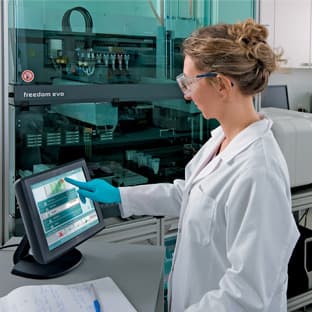 TouchTools™ - customizable touchscreen control for Freedom EVO® workstations